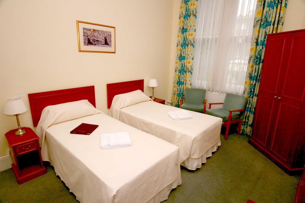 The Penn Club Bed & Breakfast Лондон Екстериор снимка