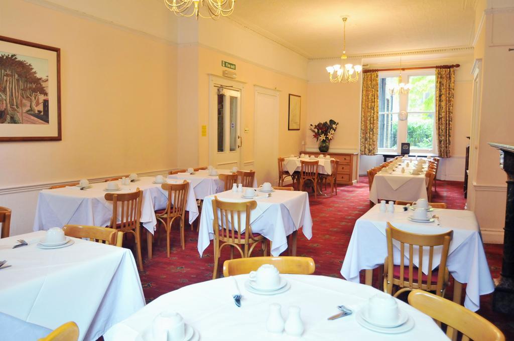 The Penn Club Bed & Breakfast Лондон Екстериор снимка